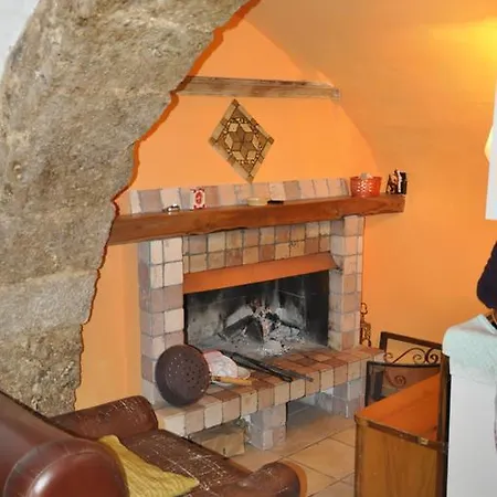 La Casa Del Biker Nyaraló Castel del Monte